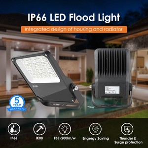 Reflectores LED Industriales Impermeables de 200W para Uso en Exteriores y Jardines, con Clasificación IP66 y Chips SMD - Product Image 2