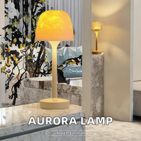 Lampe de projecteur moderne à DEL Aurora avec télécommande Lampe de table à ondulation d'eau à pieds hauts Idée de cadeau de projection romantique d'intérieur