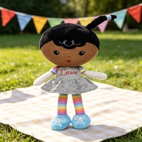 Poupée en peluche personnalisée fille peau noire, jouet en tissu doux rembourré, OEM ODM, logo personnalisé, compagnon pour enfants, vente en gros et cadeau