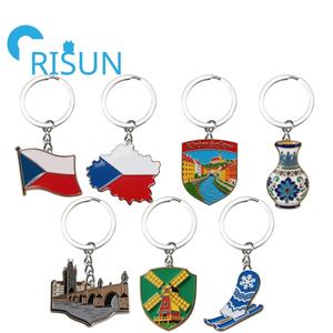 Usine tchèque républicain Prague voyage Souvenir porte-clés personnalisé métal émail république tchèque carte drapeau breloques porte-clés porte-clés - Product Image 1
