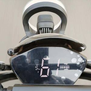 Vélo électrique urbain, cadre en acier, moteur sans balais 500W 48V, freins <span class=keywords><strong>à</strong></span> disque hydrauliques, double suspension, écran LED, longue autonomie - Product Image 4