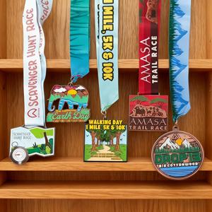 Médailles de finisseur de marathon en laiton personnalisées, plaquées or, moulées sous pression, récompenses sportives en gros - Product Image 3