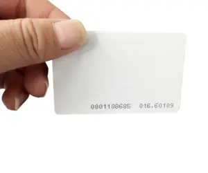 Düşük maliyetli 13.56MHZ 125KHZ beyaz boş kart FuDan F08S akıllı kart RFID NFC kartvizit