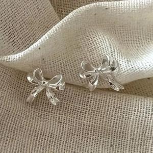 E3865 Orecchini a bottone con fiocco in oro bianco per donna, grazioso regalo di gioielli alla moda - Product Image 3