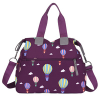 Sac à bandoulière de voyage KINGYE KY-HB187, fourre-tout à fleurs, fermeture éclair, nylon imperméable, 35x30x13CM, sac à main tendance pour femme avec pompon