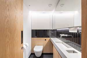 Toilettes portables VIP, toilettes publiques, toilettes super pratiques, toilettes auto-nettoyantes, toilettes portables automatiques, toilettes mobiles préfabriquées - Product Image 4