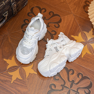 Baskets compensées pour femmes de 9 cm, collection été 2026, légères, respirantes, avec empiècements en maille - Product Image 6