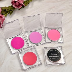 Blush Vegano Personalizzabile con Logo Proprio, in Polvere Rosa, Nero, Trasparente, Bianco, Etichetta Privata - Product Image 1