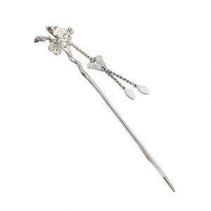 Accessoires de coiffure vintage pour femmes et filles, style Hanfu, avec fleurs et pompons, comprenant des bâtonnets pour cheveux longs et une épingle à cheveux traditionnelle chinoise en forme de rose pour chignon - Product Image 5