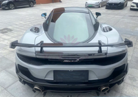 Kit carrosserie pour McLaren GT Style, en fibre de carbone sèche, comprenant un becquet avant, des extensions de jupes latérales, un diffuseur arrière, un aileron arrière et un couvre-becquet.