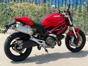 Motocyclettes d'occasion, <span class=keywords><strong>Ducati</strong></span> Monster 696 puissantes, motos de rue 696cc, motos tout-terrain, moto haute performance, état d'origine - Product Image 5