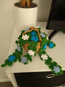 맞춤 수제 크로셰 등나무 걸이형 장식, 사실적인 실 꽃 벽 창문 장식, 침실 및 집 인테리어용 모던 장식품 - Product Image 2