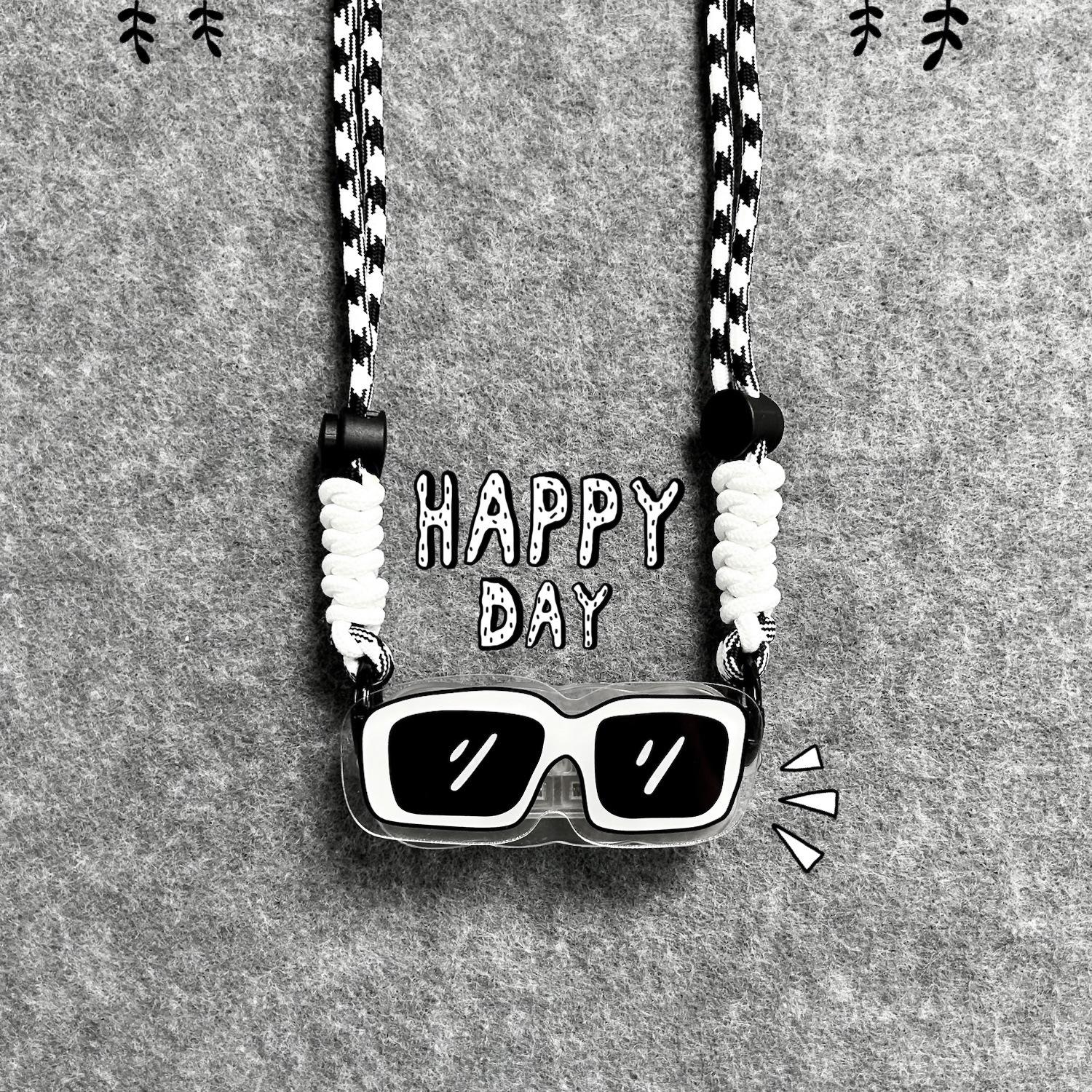 Lunettes de soleil noires + corde longue noire et blanche