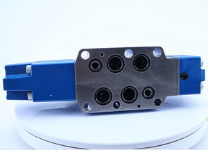 Hot Sale 4WRZE Series Hydraulic 4WRZE16W8-150-7X/6EG24N9ETK31/F1D3M 4WRZE32W8-520-7X/6EG24N9K31/F1D3M Proportional - Product Image 1