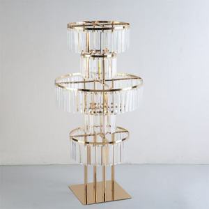Vase suspendu élégant en métal doré et cristal, fournitures <span class=keywords><strong>de</strong></span> décoration <span class=keywords><strong>de</strong></span> mariage <span class=keywords><strong>de</strong></span> luxe, élégant candélabre porte-fleurs pour mariages - Product Image 4