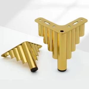 Gambe per Mobili Moderne a Triangolo in Ferro Dorato, Gambe per Divano per Soggiorno, Hotel, Camera da Letto, Dimensioni Personalizzabili, Gambe per Armadietti - Product Image 1