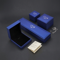 Boîte à bijoux en papier bleu royal de luxe, logo personnalisé, emballage cadeau en gros pour ensemble bague, collier, boucles d'oreilles, bracelet