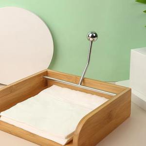 Boîte à mouchoirs en bois écologique, fabriquée en bois naturel pour la décoration moderne de la maison et des hôtels, disponible à la vente - Product Image 2