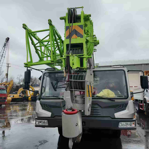 Grue sur camion Zoomlion ZTC550V d'occasion, 55 tonnes, ZTC500, ZTC350, ZTC251 à Shanghai - Product Image 5