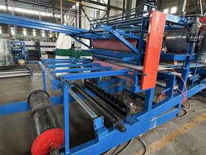 Machine à panneaux sandwich EPS au <span class=keywords><strong>prix</strong></span> <span class=keywords><strong>d</strong></span>'usine, machine <span class=keywords><strong>de</strong></span> fabrication <span class=keywords><strong>de</strong></span> panneaux composites en acier continu - Product Image 6