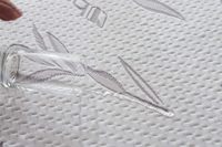 Protector de Colchón de Bambú Refrigerante, Impermeable, Ultra Suave, Tejido Jacquard Transpirable, Cubre Colchón Silencioso