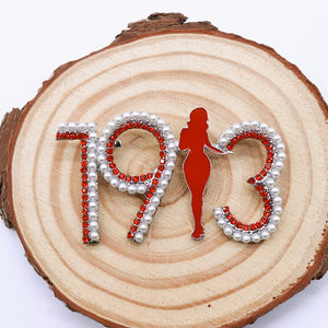 Moda blanco perla rojo Bling piedra incrustada griega DST año de fundación 1913 diseño fortaleza <span class=keywords><strong>se</strong></span>ñora Delta Sigma Theta broche Pin - Product Image 4