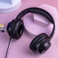 Headphone berkabel Earphone berkabel, colokan 3.5mm murah dengan Headset kabel datar kontrol garis Bass berat untuk ponsel