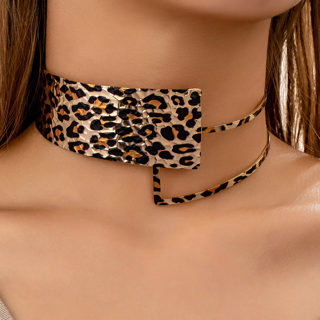 Leopard Print Women\'s necklace Amazon.com: CEALXHENY Leopard Necklace for Women Teardrop  main image 2