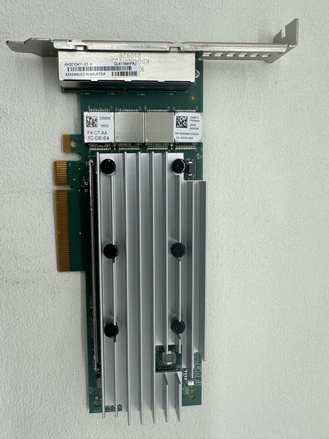 033M0K 4-Port 10GBase-T RJ45 PCIe 3.0 X8 Converged Network Adapter