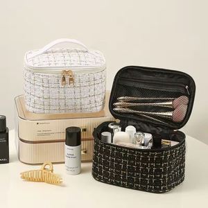 Naduo Travel <b>Large</b> Capacity Cosmetic Bag <b>Storage</b> Organizer Makeup Bag - Product Image 2