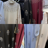 Nouvelle Robe Kaftan Perlée Bordeaux pour Femme, Broderie Florale, Col Montant, Manches Longues, Modèle Modeste, Idéale pour l'Aïd et le Ramadan, Vente en Gros pour Boutiques