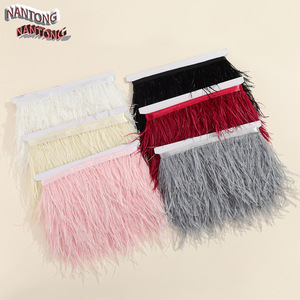 Ruban de plumes d'autruche de Nantong 10-12 cm pour la décoration de vêtements et les accessoires de bijoux DIY - Product Image 1