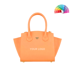 Vente en gros de sacs à main fourre-tout pour femmes en cuir artificiel avec logo personnalisé pour femmes - Product Image 2