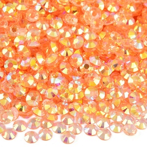OLeeya Vente en gros de strass en résine transparente AB Bling à dos plat non thermocollants avec base transparente pour accessoires DIY - Product Image 3