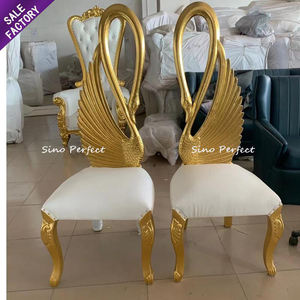 Trône royal sculpté moderne pour pédicure, mobilier d'événement de mariage blanc - Product Image 1