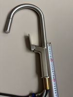 Robinet de cuisine moderne à poignée unique, rotatif, avec douchette extractible 4 fonctions, finition chromée, cartouche céramique, à poser sur comptoir