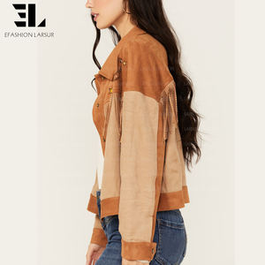 سترة نسائية من الجلد الصناعي مع شراشيب وتطريز نجمي من مصنع LARSUR - Product Image 4