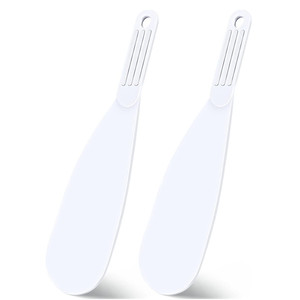 Outil de repliage de draps blanc The Bed Tucker pour draps plats, draps-housses, couvertures et housses de canapé - Product Image 2