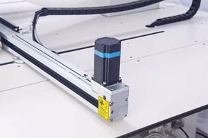 Machine à broder industrielle RONMACK RM10-900A à plat, rotative à 360°, à une aiguille, pour modèles métalliques - Product Image 4