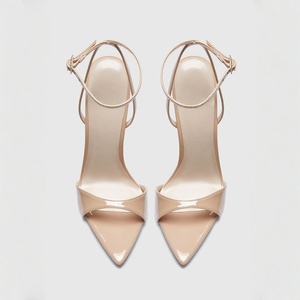 Sandali <span class=keywords><strong>da</strong></span> <span class=keywords><strong>donna</strong></span> <span class=keywords><strong>con</strong></span> <span class=keywords><strong>tacco</strong></span> alto in pelle sintetica nera scarpe <span class=keywords><strong>con</strong></span> <span class=keywords><strong>tacco</strong></span> a punta <span class=keywords><strong>aperta</strong></span> <span class=keywords><strong>con</strong></span> funzione di aumento dell'altezza stagione estiva - Product Image 6