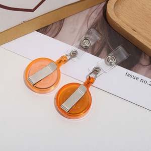 Porta Tarjetas de Identificación Promocionales con Clip, Porta Tarjetas Retráctiles Redondos para Oficina y Escuela, Porta Tarjetas con Cordón Retráctil - Product Image 3