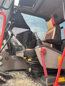 รถขุดไฮดรอลิก Volvo EC250 มือสอง ใช้งานน้อย น้ำหนัก 25 ตัน อุปกรณ์ก่อสร้างขนาดกลาง สำหรับโครงการวิศวกรรม - Product Image 5