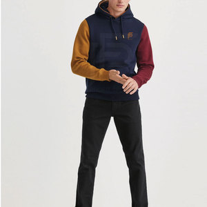 Nouveau design tendance, sweat à capuche pour homme, durable, confortable, coupe classique, décontracté, hiver, impression numérique, polaire, fabriqué au Pakistan - Product Image 2