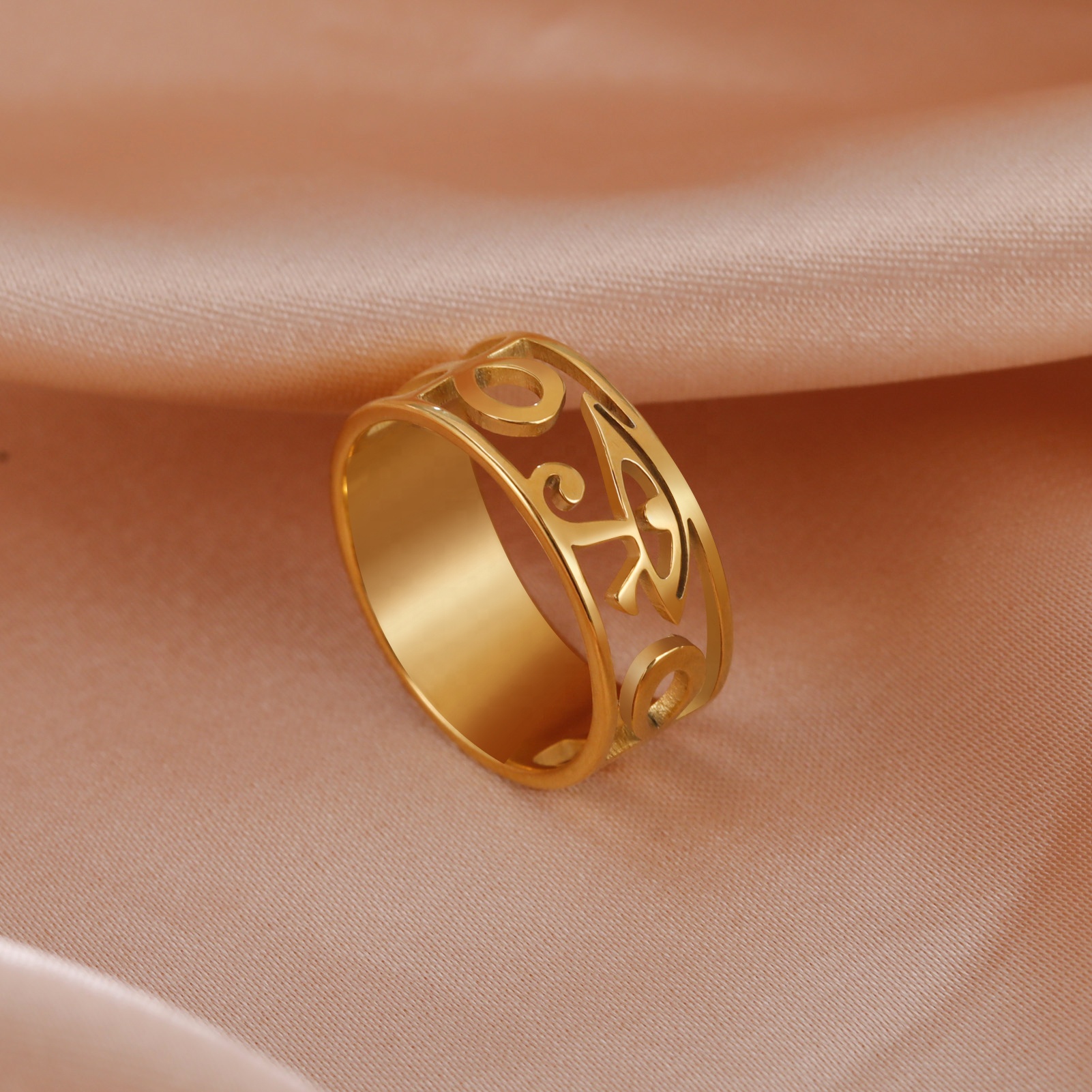 Anillos del Antiguo Egipto: joyas únicas para hombres y mujeres