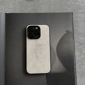 Funda Plegable para Teléfono con Diseño de Astronauta Rojo, Estilo Chino, TPU+PC Original, Protector de Cámara, para 15/14/13 Pro/i17 Pro, con Correa - Product Image 4