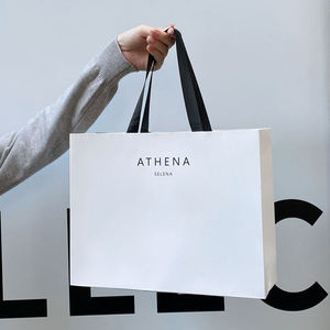 Sacchetti Regalo in Carta Kraft Ecologici e Riciclabili con Logo Personalizzato, Manici in Nastro e Stampa Digitale per Negozi di Artigianato di Alta Gamma - Product Image 5