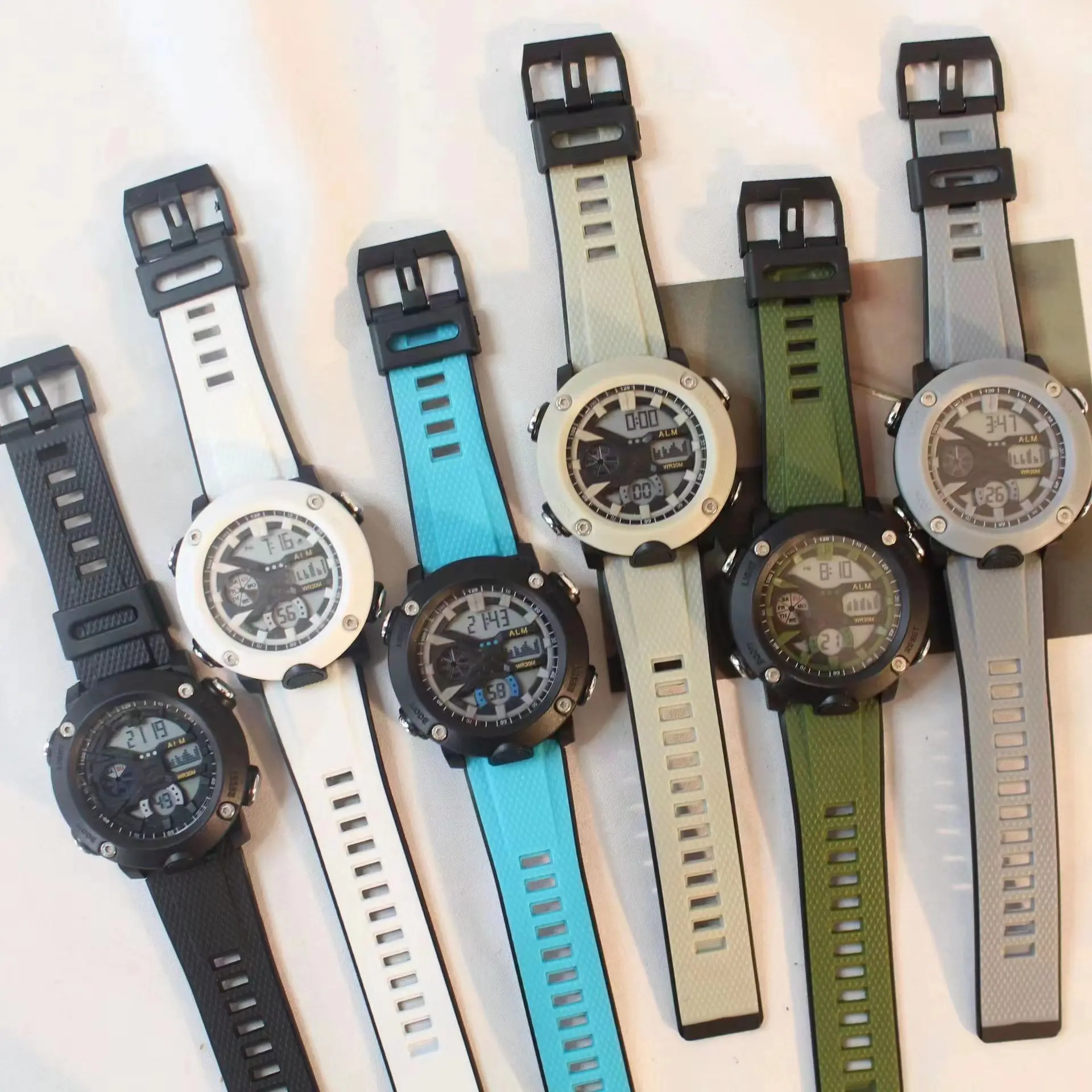 Wholesale Cheap LED Outdoor Sports Waterproof Electronic Digital Watch Luminous relogio masculino Wristwatch Watches Kid Gift