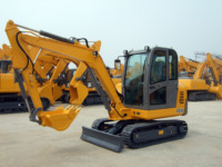 Mini-excavatrice sur chenilles XE40, vitesse maximale de déplacement 2,6-4,2 km/h, système hydraulique à détection de charge pour l'agriculture et l'aménagement paysager