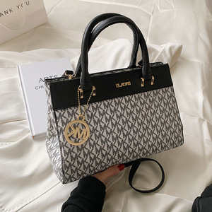 <span class=keywords><strong>Sac</strong></span> fourre-tout de luxe pour <span class=keywords><strong>femme</strong></span>, nouvelle collection 2025, tendance, bandoulière unique, <span class=keywords><strong>grande</strong></span> <span class=keywords><strong>capacité</strong></span>, inspiré de l'Ins, <span class=keywords><strong>sac</strong></span> <span class=keywords><strong>à</strong></span> <span class=keywords><strong>main</strong></span> pour <span class=keywords><strong>femme</strong></span> - Product Image 2