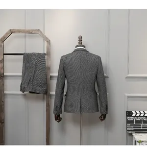 Traje de manga larga para hombre, chaqueta ajustada con botones y múltiples bolsillos, diseño de café, traje de Safari, venta al por mayor